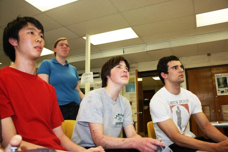 Anime club hosts Mario Kart tournament