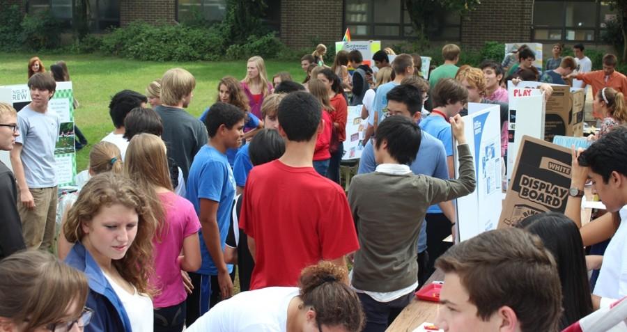 Students gather for club day