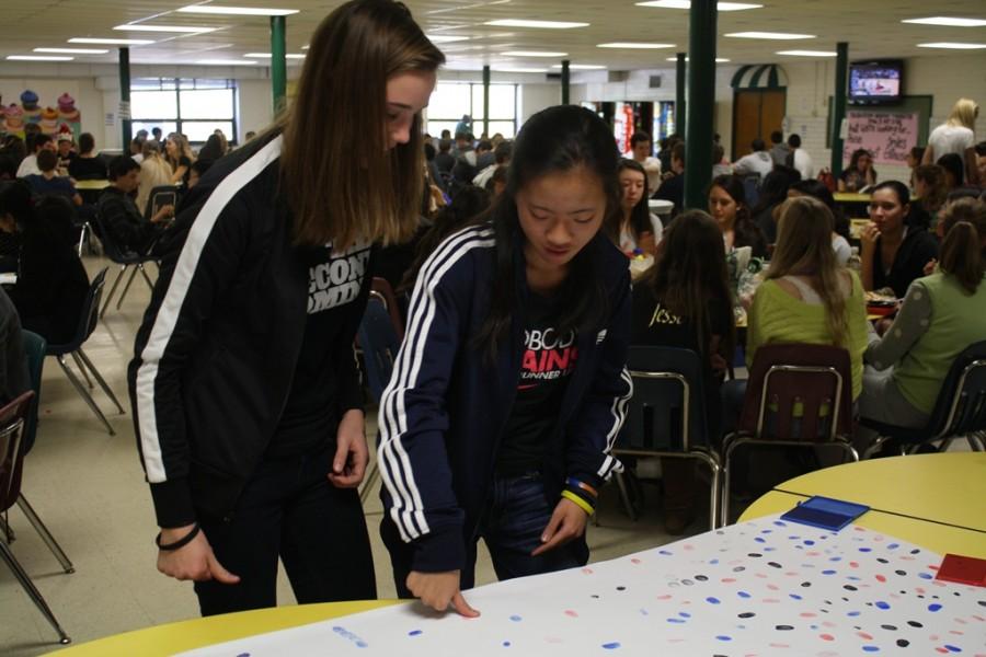 Students pledge to Blackout Bullying