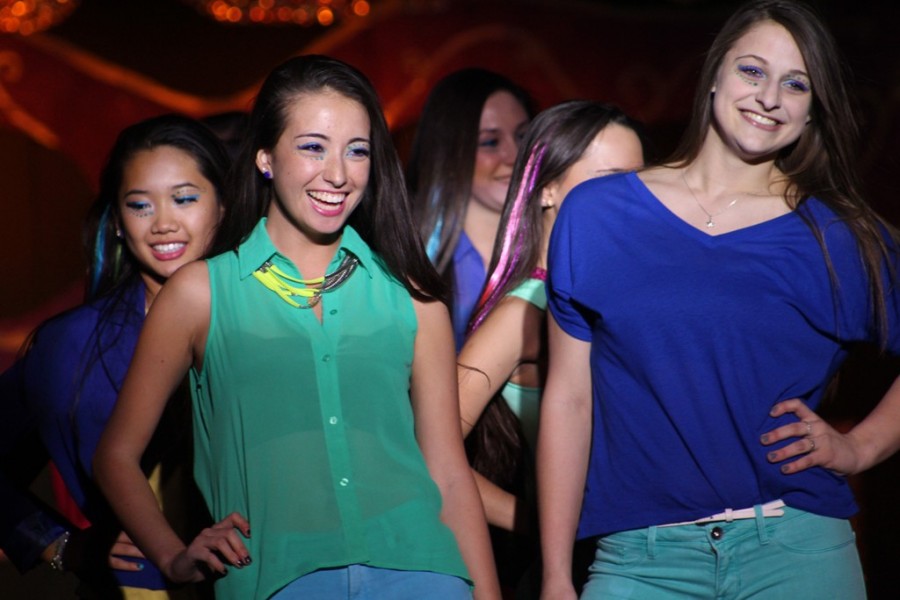 Color the Catwalk