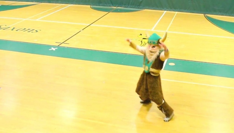 Harlem Saxon Shake takes over Langley gym