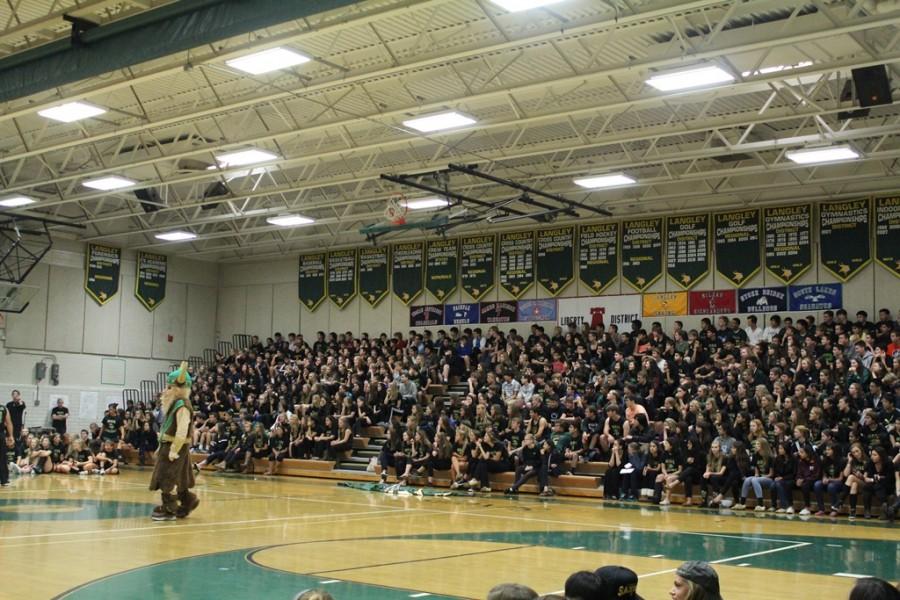 Students gather for Homecoming Pep Rally