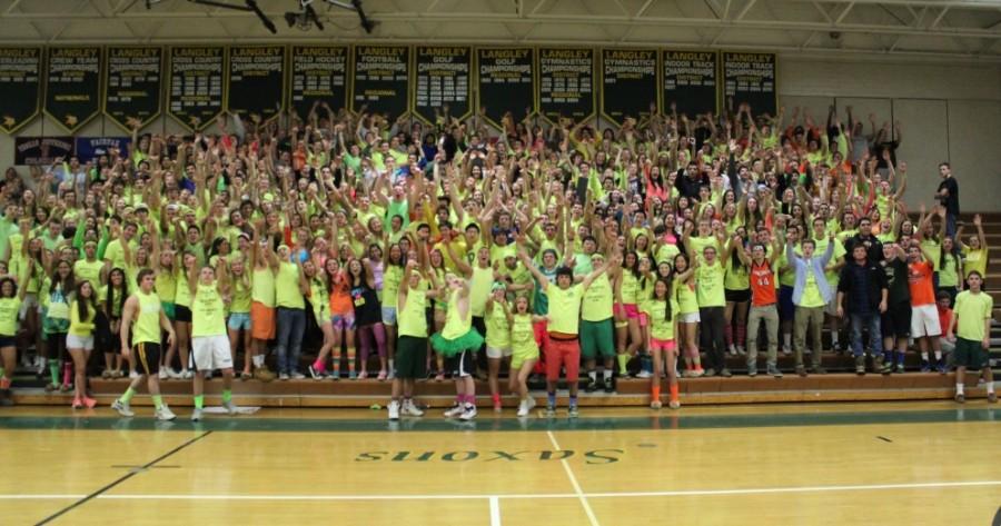 Men's and Women's Varsity Basketball Fall to McLean