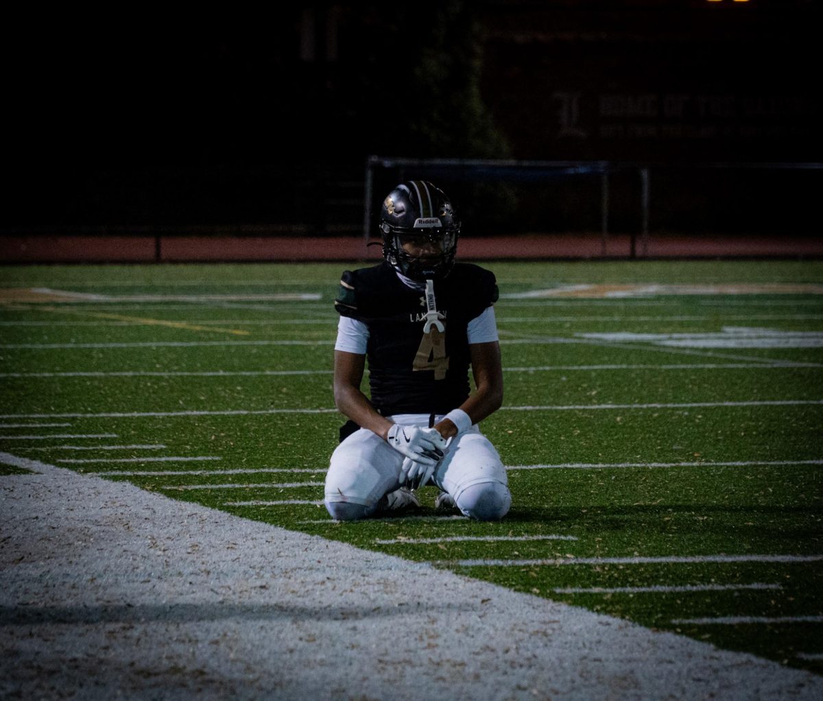 Senior Lee Evans drops the ball and loses the last playoff game